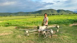 Chủ tịch UBND tỉnh Gia Lai tặng bằng khen cho nông dân dùng Drone cứu 2 cháu nhỏ giữa dòng nước lũ