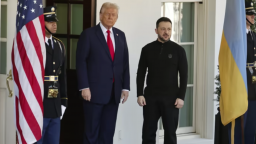 Thất vọng với Nga, ông Trump bất ngờ tuyên bố giúp Ukraine về phòng không