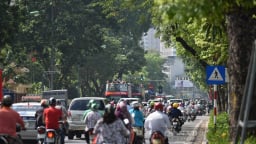  Hà Nội cấm mô tô, xe máy chạy xăng trong Vành đai 1 từ tháng 7/2026: Bạn đọc nói gì?