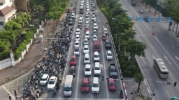 Hà Nội cấm xe máy xăng vào năm 2026: Bài học quốc tế nào cho Việt Nam?