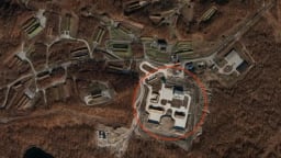 Ảnh vệ tinh phát hiện Nga đang bí mật làm điều này tại hàng loạt căn cứ hạt nhân, NATO, Ukraine 'ngồi trên đống lửa'
