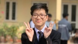 Nam sinh Hà Nội thủ khoa khối A00 tốt nghiệp THPT với 30/30 điểm: 'Choáng' với thành tích trước đó