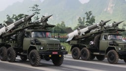 Mãn nhãn xe tăng, tên lửa, UAV cảm tử, khí tài hiện đại xuất hiện tại trường bắn Miếu Môn