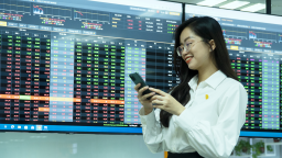 VN-Index áp sát 1.500: KBSV nâng mục tiêu lên 1.530, “sóng” tỷ USD sắp đổ bộ?