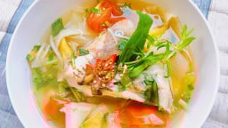 Nấu canh cá phải nhớ 3 tuyệt chiêu đơn giản này để sạch mùi tanh, cả nhà ăn không còn thừa một miếng