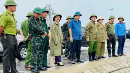 Cập nhật bão Wipha: Phó Thủ tướng Trần Hồng Hà có mặt tại Hải Phòng, Quyền Bộ trưởng Trần Đức Thắng đến Ninh Bình chỉ đạo