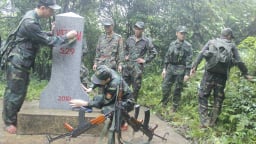 Bài dự thi 'Việt Nam trong tôi': Chạm vào cột mốc biên cương, thổn thức tình yêu nước giữa đất trời quê hương
