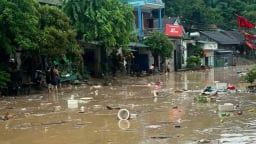 Lũ lớn 5.000 năm mới xảy ra 1 lần, thủy điện Bản Vẽ phải xả lũ ồ ạt, nhiều xã tại Nghệ An ngập sâu trong nước