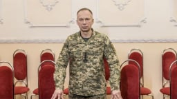 Ukraine sắp vỡ trận? Tổng tư lệnh Syrsky thừa nhận tình thế bi đát, xin ông Trump cho đánh thẳng vào đất Nga