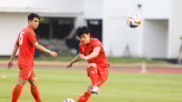 Nguyễn Đình Bắc ghi bàn gỡ hoà cho U23 Việt Nam