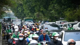 Mức phạt lỗi không đội mũ bảo hiểm năm 2025 theo quy định mới nhất