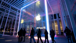 Apple đạt cú hích bất ngờ trong kinh doanh
