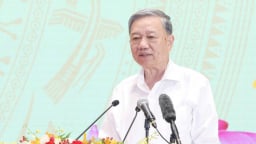 Hình ảnh Tổng Bí thư dự gặp mặt kỷ niệm 80 năm Ngày truyền thống Công an Nhân dân và Ngoại giao