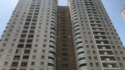 Giá chung cư Hà Nội ngày càng tăng cao, tiềm ẩn rủi ro ra sao?