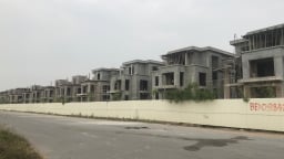 Nguyên nhân khiến nhà đầu tư 'lướt sóng' bất động sản ngày càng gặp khó? 