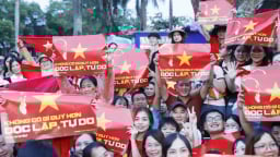 “Người dân được tặng 100.000 đồng ăn Tết Độc lập là món quà tinh thần vô cùng lớn lao”