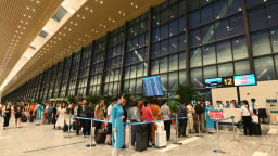 Tân Sơn Nhất tăng tốc phục vụ cao điểm 30/4: 750 chuyến bay/ngày, khách tăng mạnh