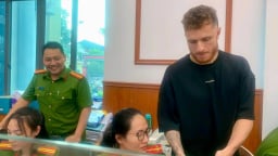 Cầu thủ nhập tịch Nguyễn Tài Lộc đi làm căn cước công dân
