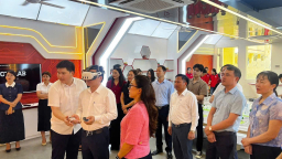 Xã Nghĩa Trụ, tỉnh Hưng Yên (địa phận huyện Văn Giang cũ), trao đổi kinh nghiệm quan trọng với xã Vạn An, tỉnh Nghệ An