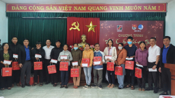 Agribank miền Trung mang mùa Xuân ấm áp đến với người nghèo