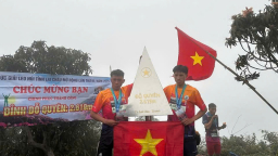 Lai Châu: Hơn 300 vận động viên chinh phục đỉnh Đỗ Quyên cao trên 2.600m