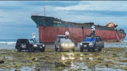 Kiểm tra thông tin một nhóm du khách chạy xe ô tô trên bãi rêu ở Ninh Thuận gây bức xúc 