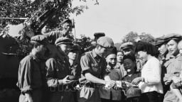 Bộ đội công binh Việt Nam sáng tạo thế nào trên chiến trường Lào?