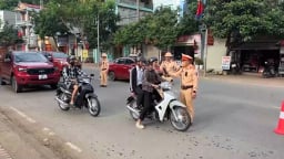 Đảm bảo an toàn giao thông dịp nghỉ lễ nơi cửa ngõ Tây Bắc