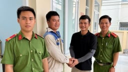 Bất ngờ nhận được 500 triệu đồng qua tài khoản ngân hàng, một người dân liền đến công an trình báo