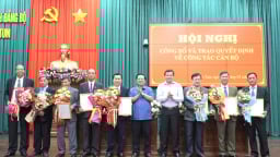 8 lãnh đạo cơ quan, sở ngành cấp tỉnh của Kon Tum chính thức được nghỉ hưu trước tuổi