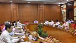 Bộ Chính trị, Ban Bí thư yêu cầu kiên quyết xử lý các trường hợp sai phạm trong công tác cán bộ khi sắp xếp