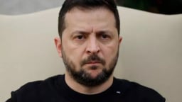 Chuyên gia Ukraine tuyên bố ông Zelensky lâm vào cảnh khốn đốn, phải tìm mọi cách bám lấy Mỹ, châu Âu 