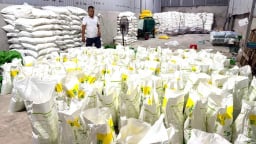 Phát hiện một doanh nghiệp ở Đồng Nai nghi sản xuất và tiêu thụ phân bón giả