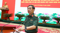 Sửa Hiến pháp và hoàn thiện hệ thống pháp luật về quân sự để sắp xếp tổ chức quân sự địa phương 'tinh, gọn, mạnh'