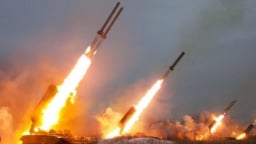 'Lao thẳng xuống từ độ cao lớn': Ukraine thừa nhận lý do hệ thống phòng không bị Nga chọc thủng