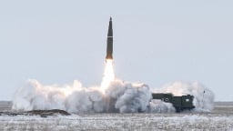 Ukraine tấn công căn cứ tên lửa Nga ở Bryansk, hạ gục bệ phóng tên lửa đắt giá của Moscow
