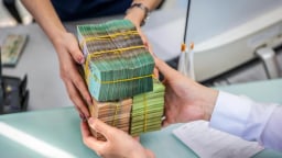 Người dân gửi tiền vào ngân hàng tăng mạnh, tín dụng vào nền kinh tế tăng 3,91%