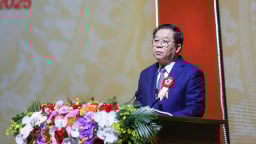 Trưởng Ban Tuyên giáo và Dân vận Trung ương: 'Trí tuệ nhân tạo không thay thế được bản lĩnh, cốt cách, sự dấn thân vì cộng đồng của báo chí'