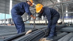 Nỗi lo bất động sản đè nặng, giá thép và quặng sắt Trung Quốc đồng loạt 'đi xuống'