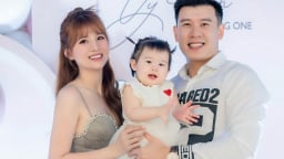 Thủ môn Thể Công Viettel: cao 1m78, vợ xinh như hot girl