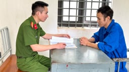 Bắt giam 2 đối tượng “bao luật” cho xe vi phạm, thu tới 3 triệu đồng mỗi xe