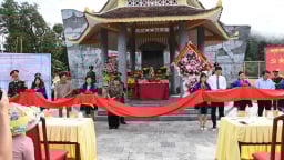 Bí thư Tỉnh ủy Lai Châu Giàng Páo Mỷ dự lễ khánh thành Nhà bia ghi tên các Anh hùng liệt sĩ khu vực Dào San 