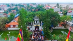 Một người tướng ngũ đoản, quê Hải Dương, nay là Hải Phòng mới, không thi cử vẫn được vua phong Trạng