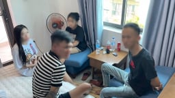 Đà Nẵng: Kiều nữ 2K thuê khách sạn dùng ma túy đá cùng 3 đối tượng