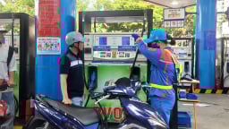 Giá xăng dầu hôm nay 4/8: Đồng loạt đỏ sàn mở phiên đầu tuần