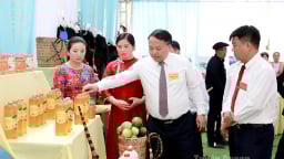 Dự Đại hội xã Khâu Vai, Chủ tịch UBND tỉnh Tuyên Quang Phan Huy Ngọc: Đưa ngành du lịch thành ngành kinh tế mũi nhọn