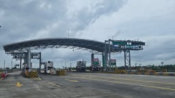 Ngày đầu thí điểm cấm xe tải làn 1 cao tốc Hà Nội - Hải Phòng: Tài xế chấp hành ra sao?