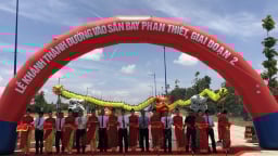 Người dân và doanh nghiệp mong chờ, hy vọng những chuyến bay thương mại sớm cất cánh ở vùng biển tỉnh Lâm Đồng