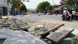 Phường Nha Trang: Đẩy nhanh tiến độ dự án nâng cấp, cải tạo vỉa hè và xây dựng mới công trình đường Lê Thánh Tôn 