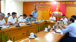 Công ty Điện lực Hà Tĩnh làm việc với UBND tỉnh về cung ứng điện, thúc đẩy đầu tư lưới điện 220kV, 110kV